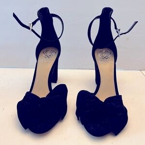 Vince Camuto Suede Ankle Strap Chunky Heel Shoes NEW